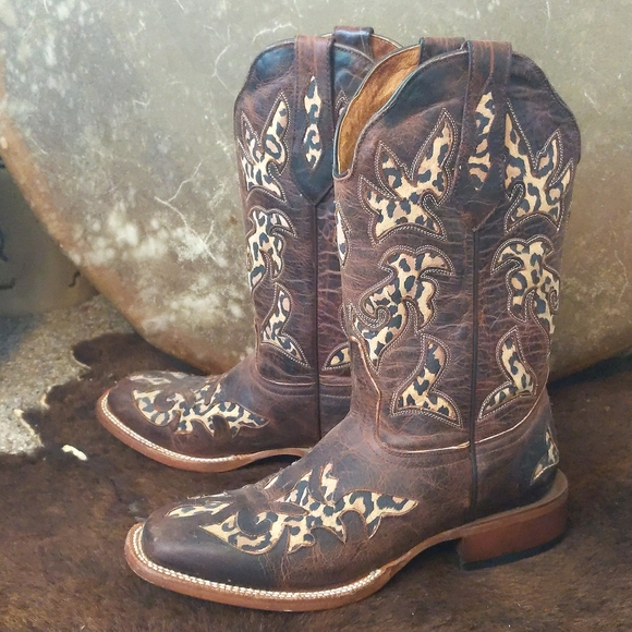 Johnny Ringo Shoes - JOHNNY RINGO E1464 distressed brown leather with cheetah cowgirl boots  sz 7.5B
